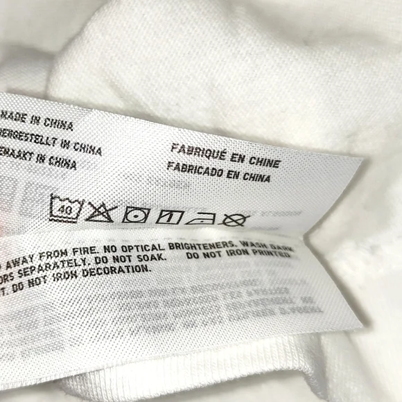 Kaws x Peanuts x Uniqlo White T-Shirt Size Small - Picture 4 of 6